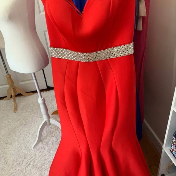 Jovani Red Strapless Mermaid Prom Gown With Silver Belt Size 2 - Picture 2 of 15